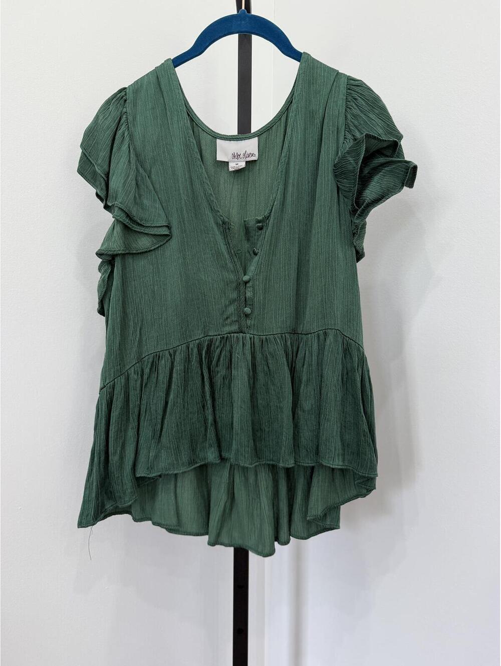 Chloe Oliver Medium Green Ruffle Sleeve Peplum Top